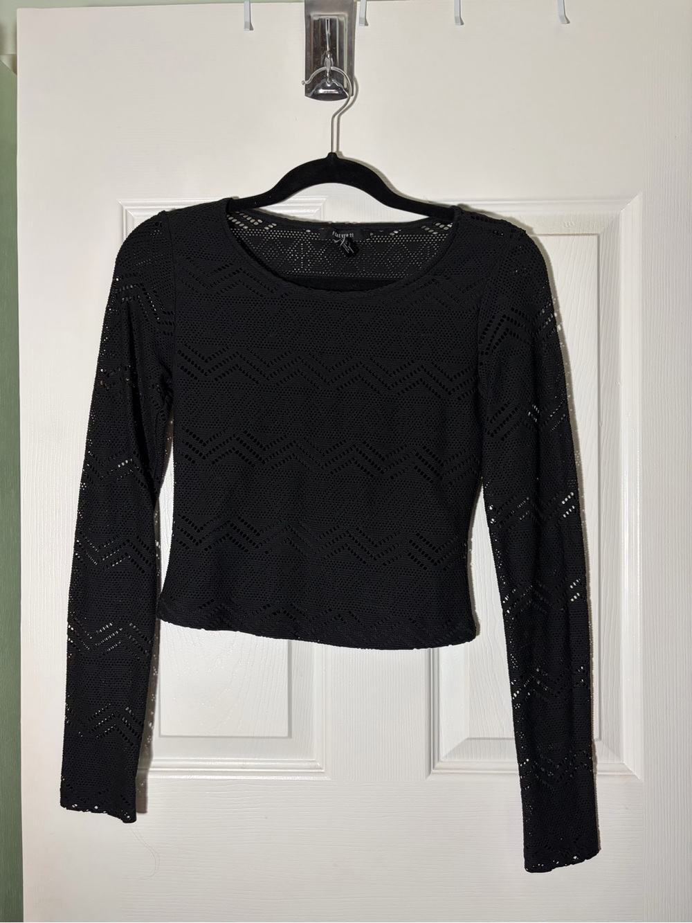 Forever 21 Black Pointelle Long Sleeve Crop Top
